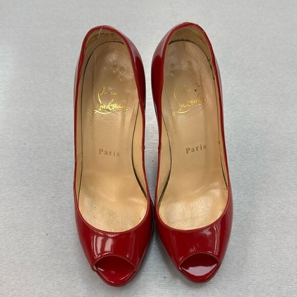 Christian louboutin pump - Picture 1 of 8
